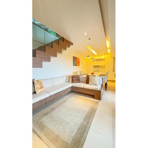 BGC Luxe Interior Suite with Golf Course View