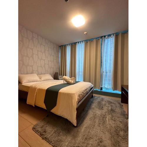 BGC One Uptown Suite by Christine Suites PH