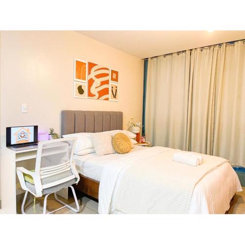 BGC Stay: Prime Condo AcrossGrand Hyatt #oursw32p