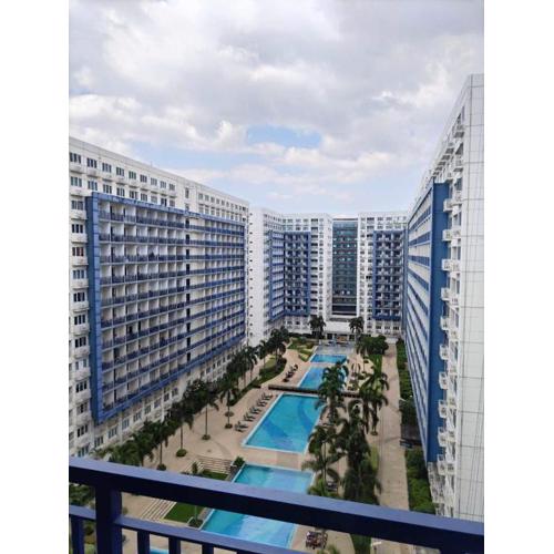 BH Crib - Staycation near Mall of Asia Complex