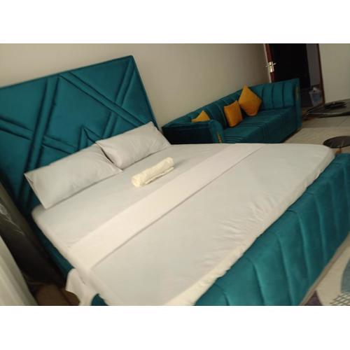 Biancaisbae properties