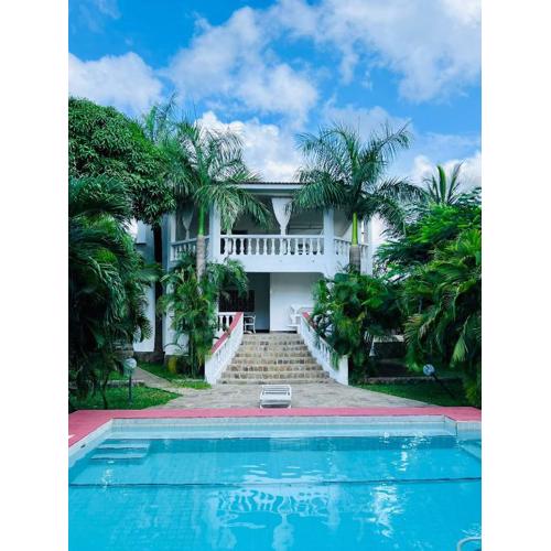 Bibi House Private Escape