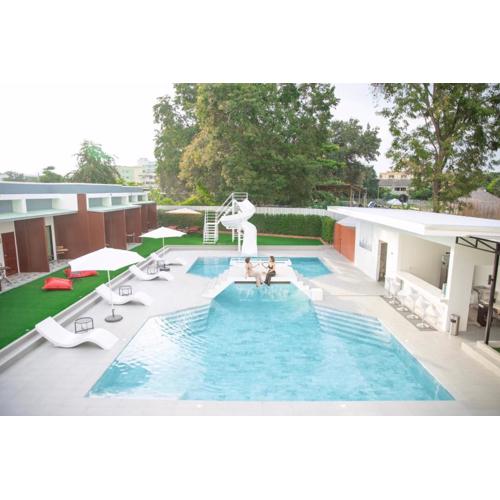 Big Alice Pool Villa Pattaya