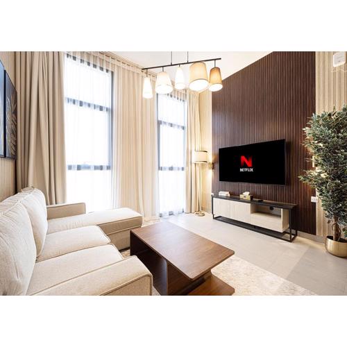 Big Apartment on top floor in Al Mamsha Sharjah - luxury Sky Height