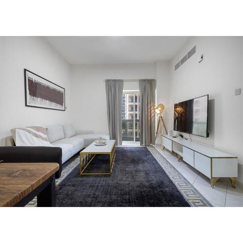 Big Size Studio Next to Marina Walk - Near Metro