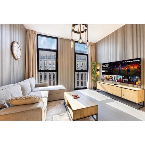 Big Studio Apartment in Al Mamsha Sharjah - Luxe Minimalist