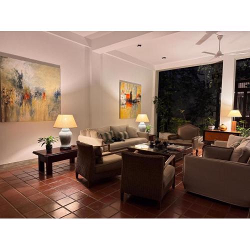 Birders Urban Retreat