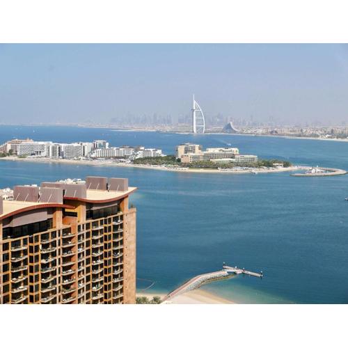 Bird's-eye view studio PalmTower