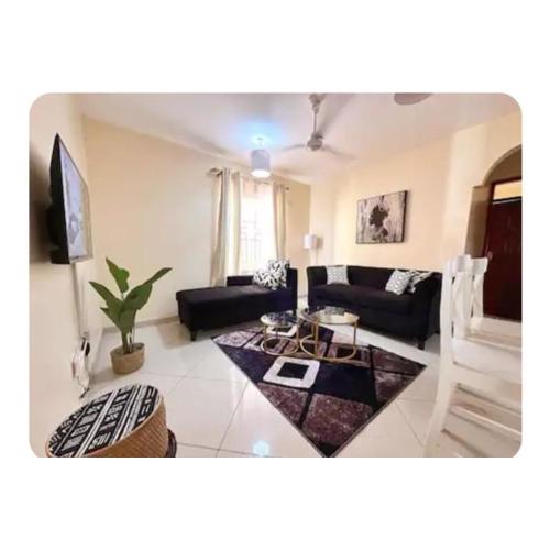 Black cozy chic, SERENE SPACE