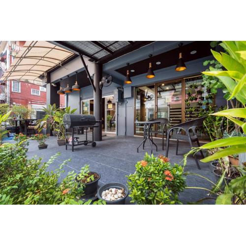 Black Pantera Hostel