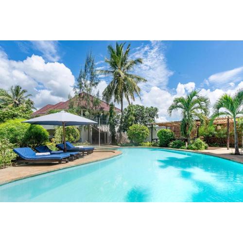 Black Pearl - Luxury Villa with private pool - near beach