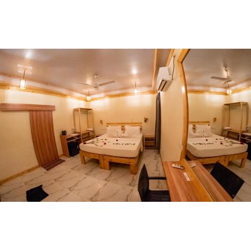 Black Pearl Himandhoo