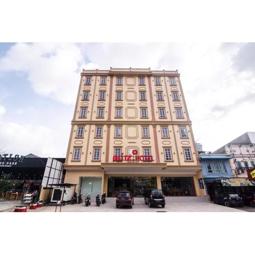 Blitz Hotel Batam Centre