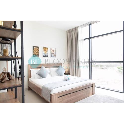 Bloomfields Artistic Stu In The View Raha Beach