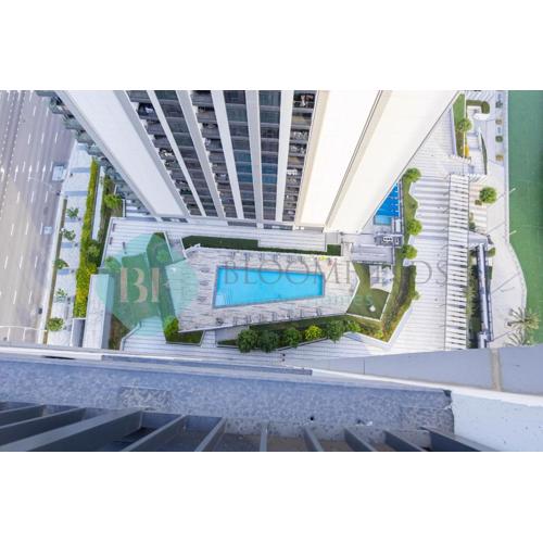 Bloomfields Metropolitan 3br In Bridges