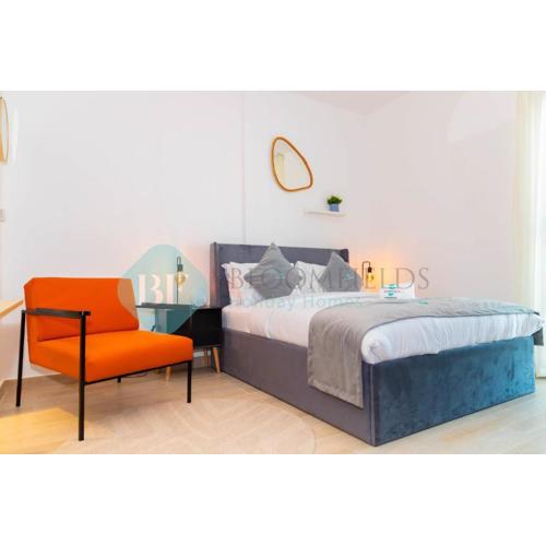 Bloomfields Modern Stu In Waters Edge Yas Island