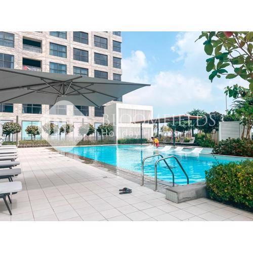 Bloomfields Modern Stu Pixel with Beach Access