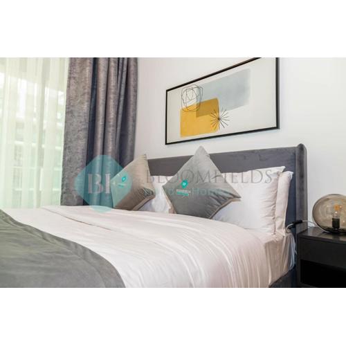 Bloomfields Stylish Stu In Oasis Masdar City