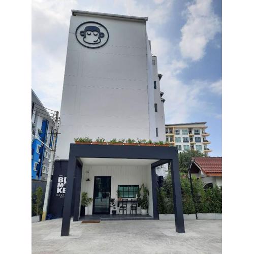 Blu Monkey Boutique Bangsaen