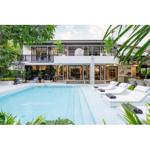 Blue Bird Palace- Grand Pool Villa in Nimaan I Daily Housekeeping