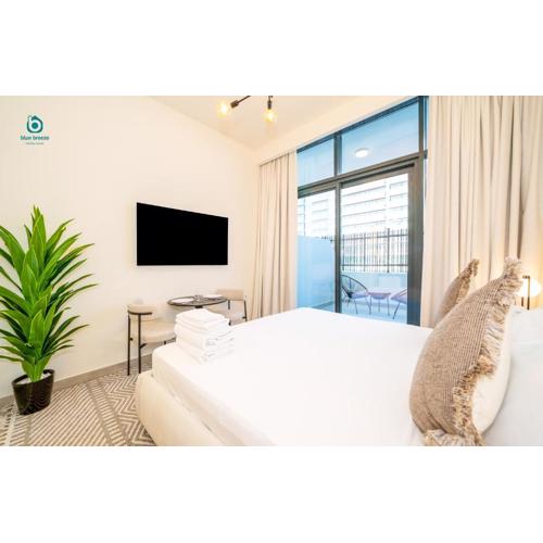 Blue Breeze - Stylish Studio with Extra-large Terrace and Views