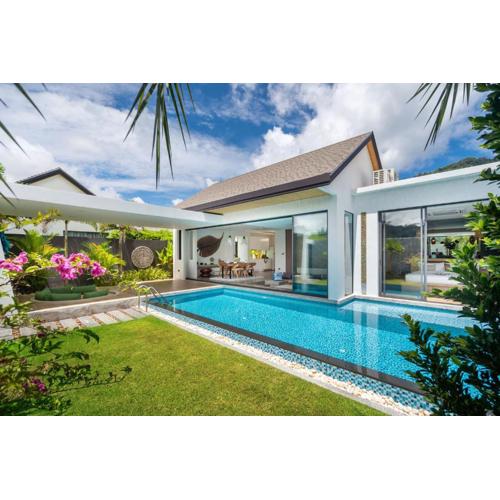 Blue Coral Luxury Villa - Tropical Modern Living