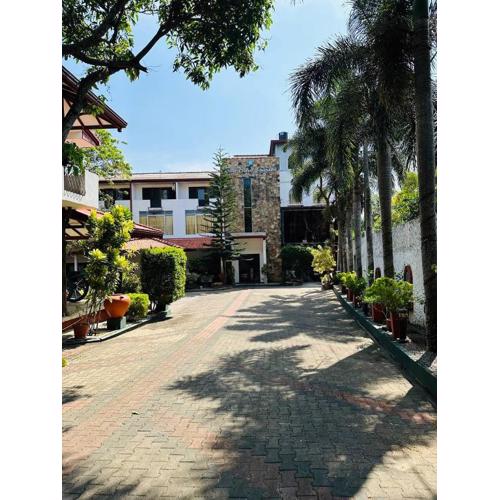 Blue Lotus Garden Hotel piliyandala