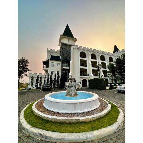 Blue Sky Khao Kho Castell Condo 920