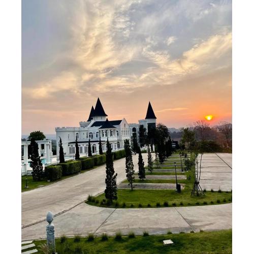 Blue Sky Khao Kho Castell Condo 922