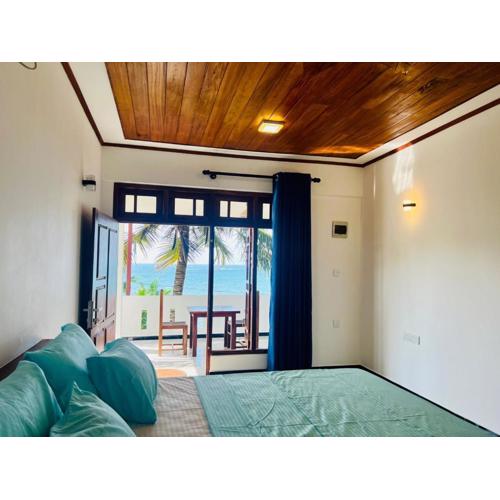 Blue Surf View - Tangalle