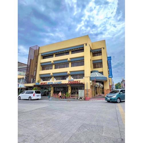 Blue Velvet Hotel -CM Recto