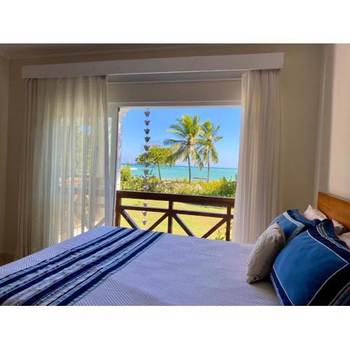 Blue View Beachfront Apartment