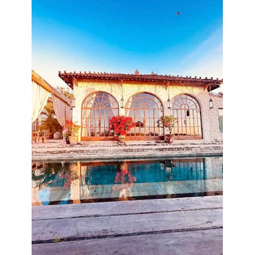 Blueberry by Toraja Bambu Uluwatu at Padang Padang Beach