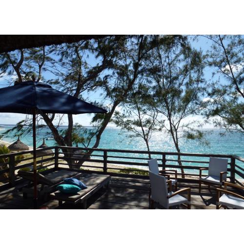 BlueMoon Villa - Authentic, seaside living