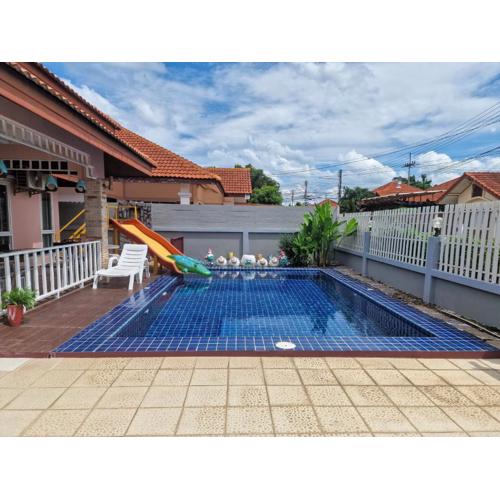 Bluepool Villa Pattaya