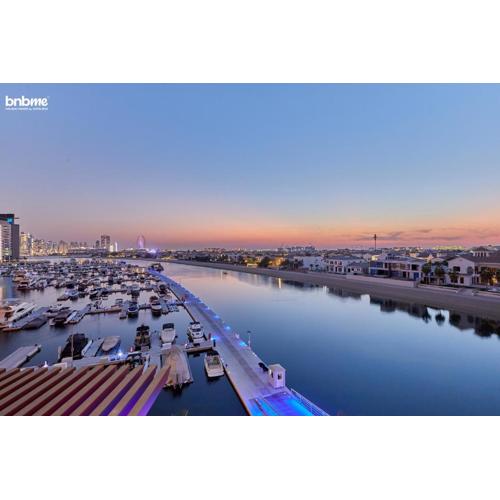 bnbme - Palm Jumeirah Studio Balcony Sea Ain Dubai Views Pool Gym Parking Access