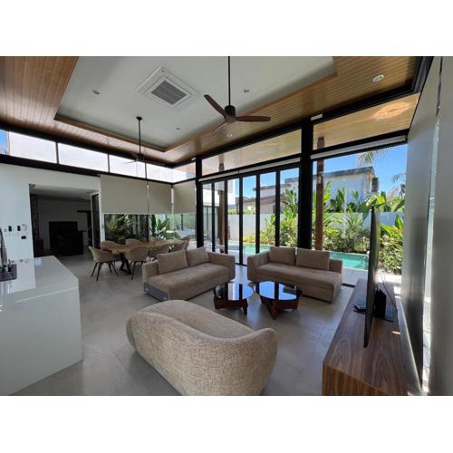 BOAT AVENUE LAGUNA PHUKET LUXURY 4 Bed Pool Villa Sleep 8