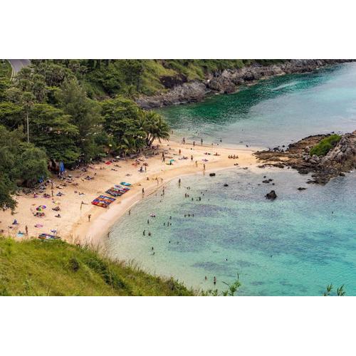 Bohemian apartment at Ya Nui beach