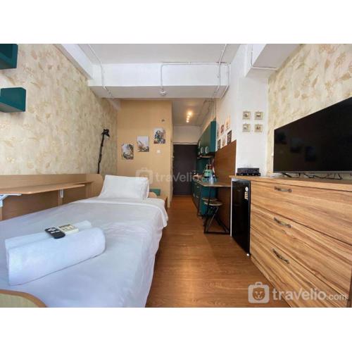 Bohemian Beauty Studio Room at Grand Asia Afrika Apartment By Travelio