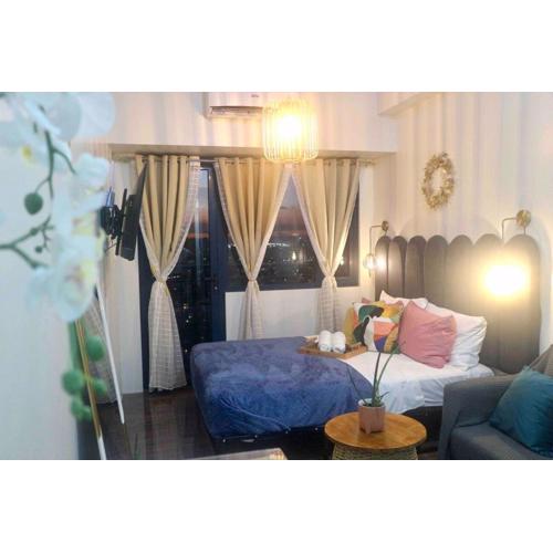 Boho Glam Studio at City Center