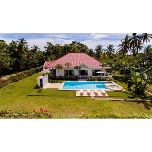 Bohol White House Bed & Breakfast