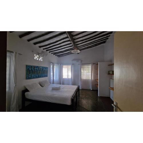 Boma Banda Diani - Pepu Cottage