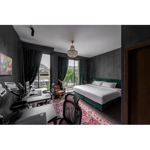 Boss Level Gaming Hotel