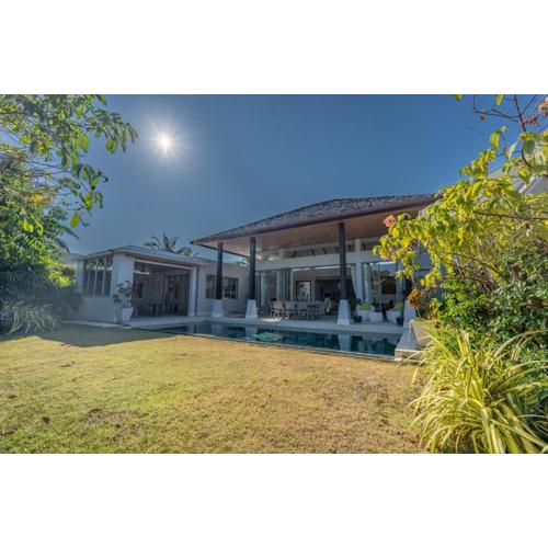 Botanica 4 BR Villa Layan Beach