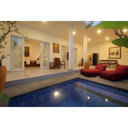 Bougainvillea Villa Seminyak by Parigata