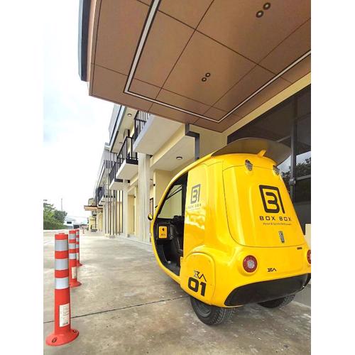 BOX BOX Hotel and Sports Restaurant