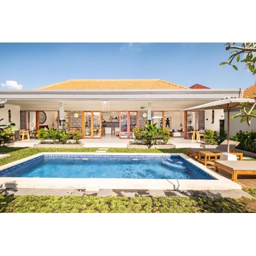 Brand new - spacious complex Villas Virland - center Seminyak