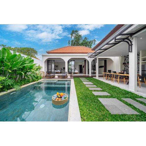 Brand New 4BDR Villa - Cozy and Stylish - CANGGU with Breathtaking Stunning View