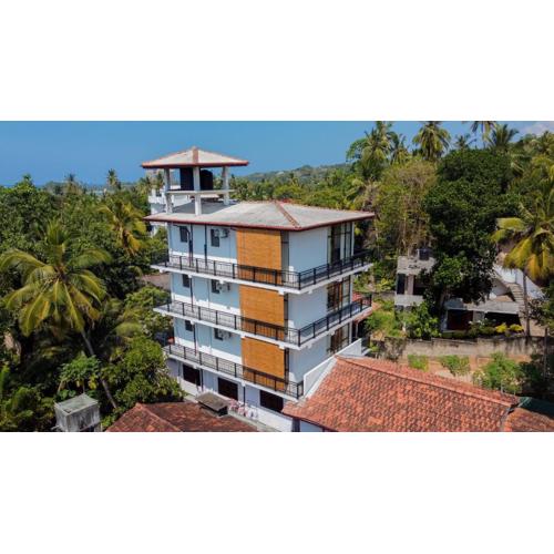 Brand new apartment in Nature just 5 minute walk to beach