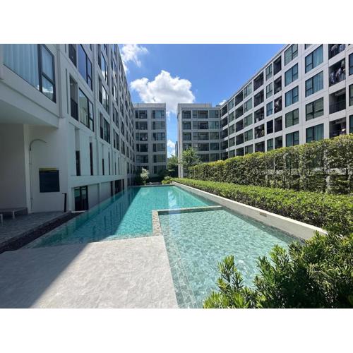 Brand new Condo near ICON SIAM